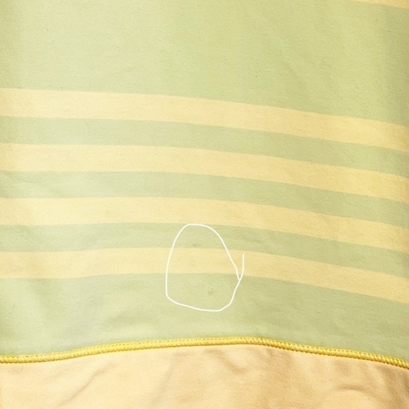 Lululemon  | Run Warm Up Crew Size 8 - Picture 6 of 6